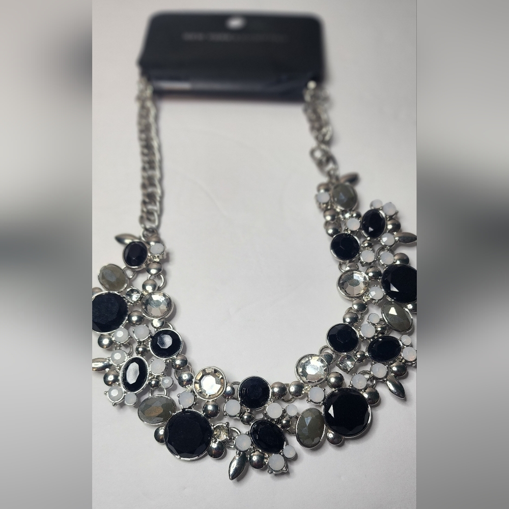 NWT necklace